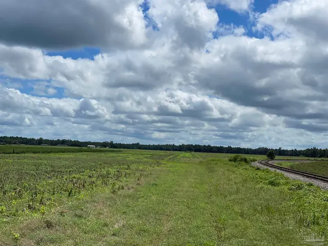 5700 Block Pine Forest Rd, Walnut Hill FL 32568 exterior