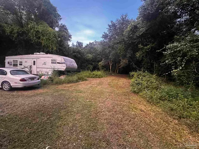 5920 Pawnee Dr property photo