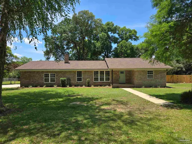 4705 Dean Dr, Pace FL 32571 exterior