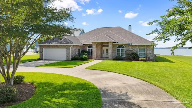 5450 N Shore Rd, Pensacola FL 32507 exterior