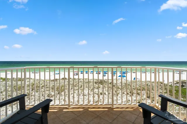 999 Ft Pickens Rd # 204 property photo
