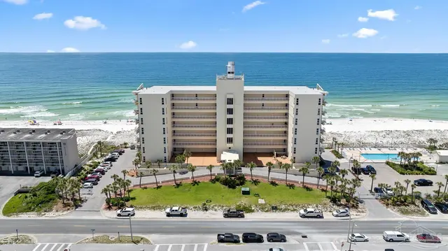 999 Ft Pickens Rd # 204 property photo