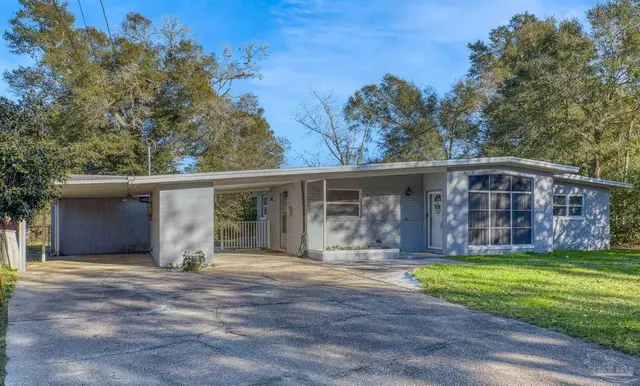 20 Adkinson Dr, Pensacola FL 32506 exterior