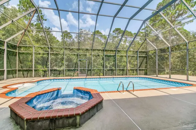 3049 Liana Ln, Pensacola FL 32505 exterior