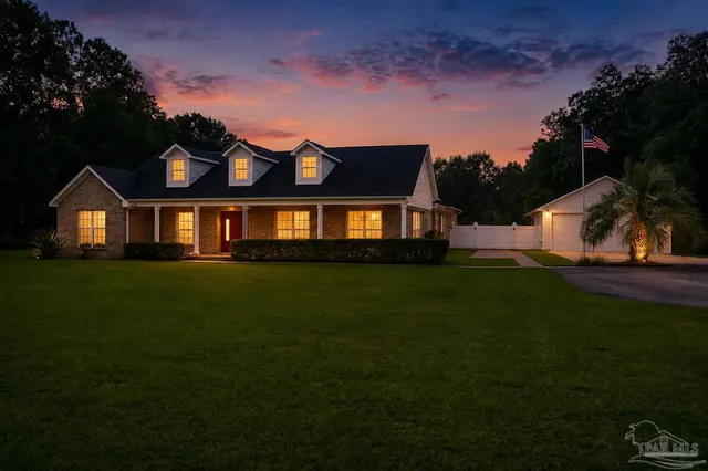 1911 Tillman Ln, Pensacola FL 32526 exterior