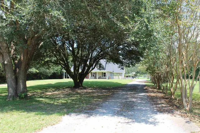 5540 Forest Hills Ln property photo