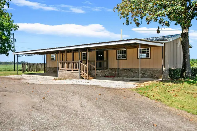 13451 Hwy 89, Jay FL 32565 exterior