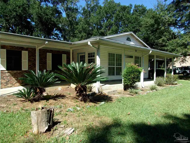 5055 Serry Ln, Pace FL 32571 exterior