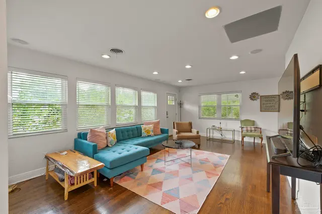 200 Clematis St property photo