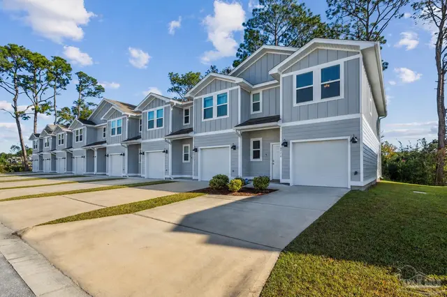 8916 Brigade Trl, Pensacola FL 32534 exterior
