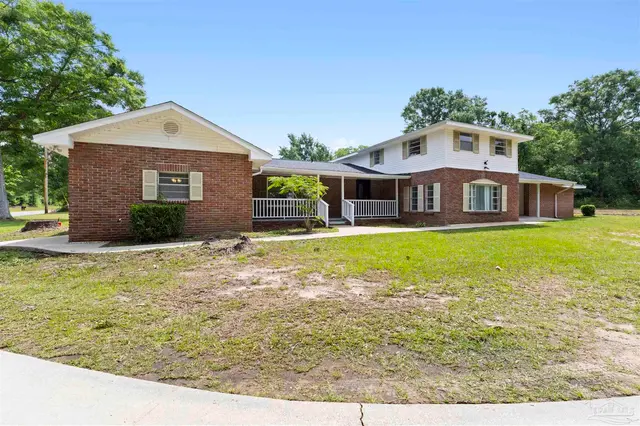 6001 W Hwy 4, Century FL 32535 exterior