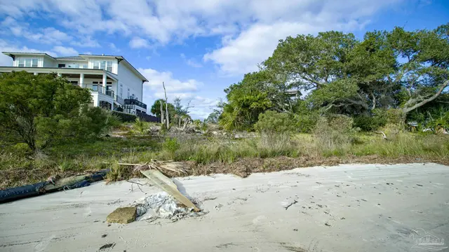 1098 Seabreeze Ln property photo