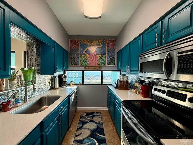 1390 Ft Pickens Rd # 201 property photo