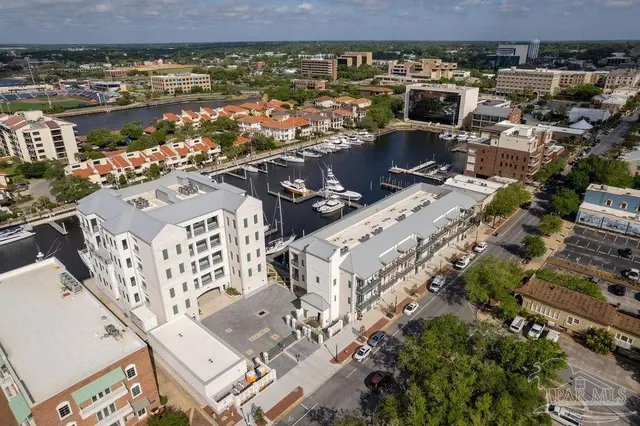 800 Palafox St # 401 property photo