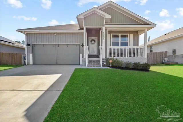 5855 Belmont Stakes Rd, Pensacola FL 32526 exterior
