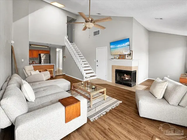 5001 Grande Dr # 823, Pensacola FL 32504 exterior