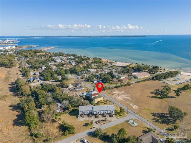 1806 Cypress St property photo