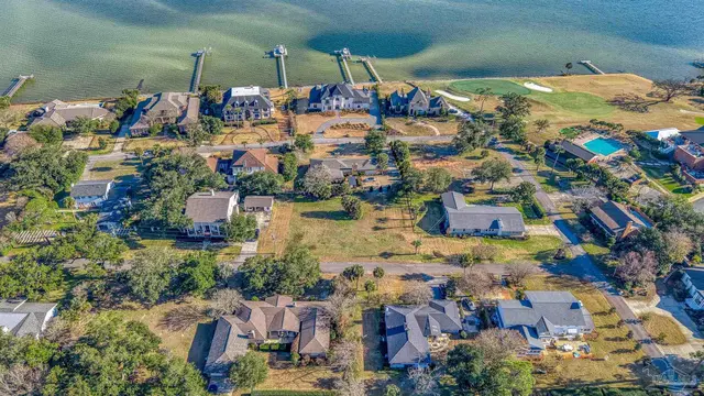 1009 Harbourview Cir, Pensacola FL 32507 exterior