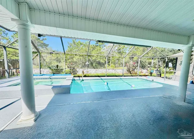 1757 Brooke Beach Dr, Navarre FL 32566 exterior