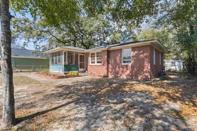 116 Rue Max St, Pensacola FL 32507 exterior
