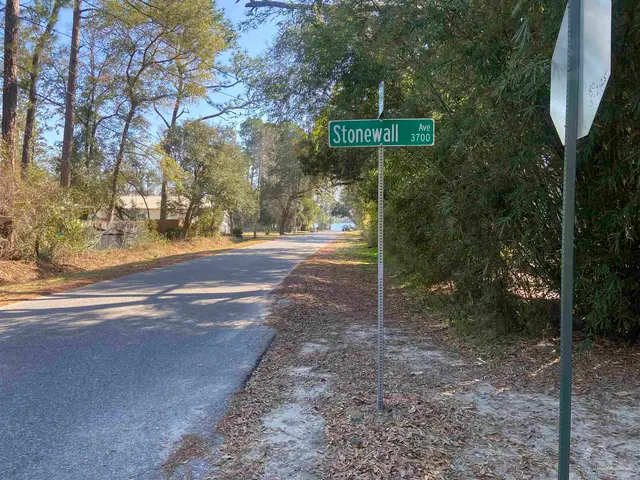3710 Stonewall Ave property photo