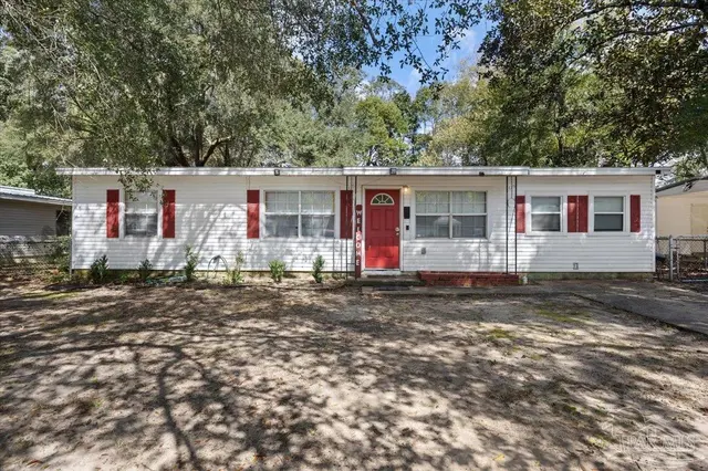 6480 Gaynell Ave, Milton FL 32570 exterior