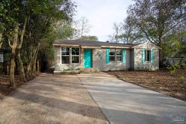 409 Frisco Rd, Pensacola FL 32507 exterior