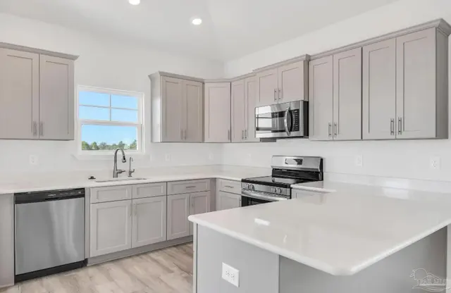 5887 Grayton Park Ln property photo
