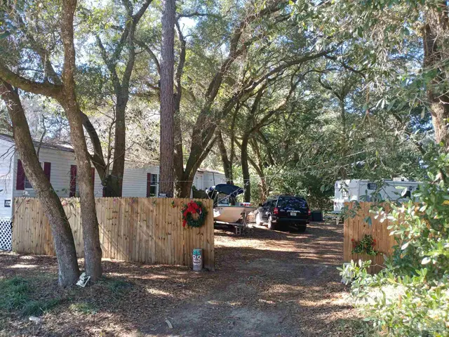 833 Wayne Ave, Pensacola FL 32507 exterior