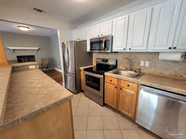 206 Berry Rd property photo