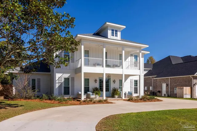 1806 E Hernandez St, Pensacola FL 32503 exterior