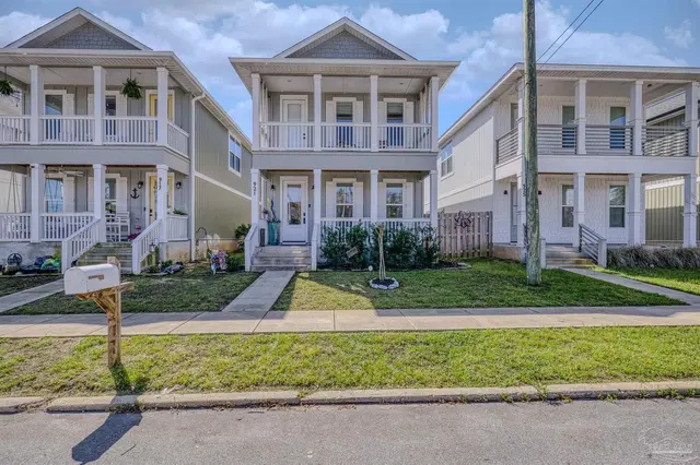 921 W Jackson St, Pensacola FL 32501 exterior