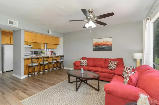 2028 Americus Ave # 5 property photo