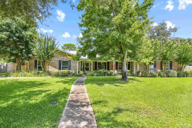 424 Dracena Way property photo