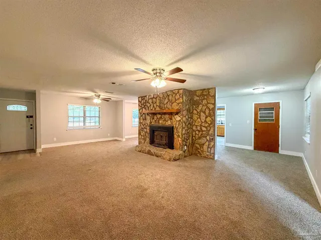 9682 Guidy Ln, Pensacola FL 32514 exterior