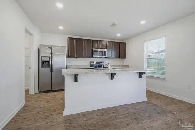 5894 Blackhorse Cir property photo
