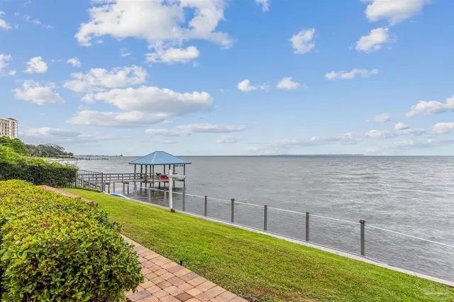 1606 Waters Edge property photo