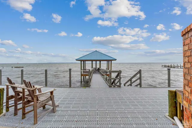 1606 Waters Edge property photo