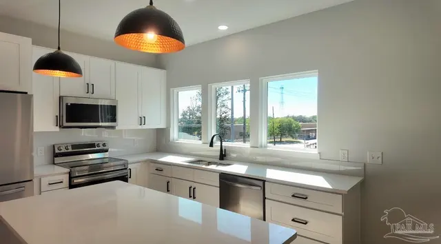 309 Pace Blvd # b property photo