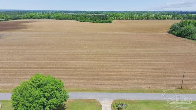 3B Mineral Springs Rd, Jay FL 32565 exterior