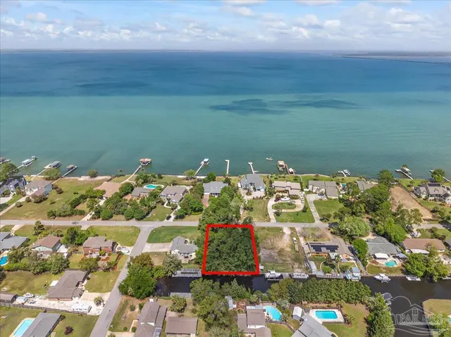 2943 Coral Strip Pkwy, Gulf Breeze FL 32563 exterior