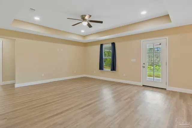 295 Kingsfield Rd property photo