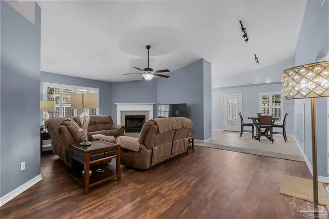 1269 Mazurek Blvd property photo