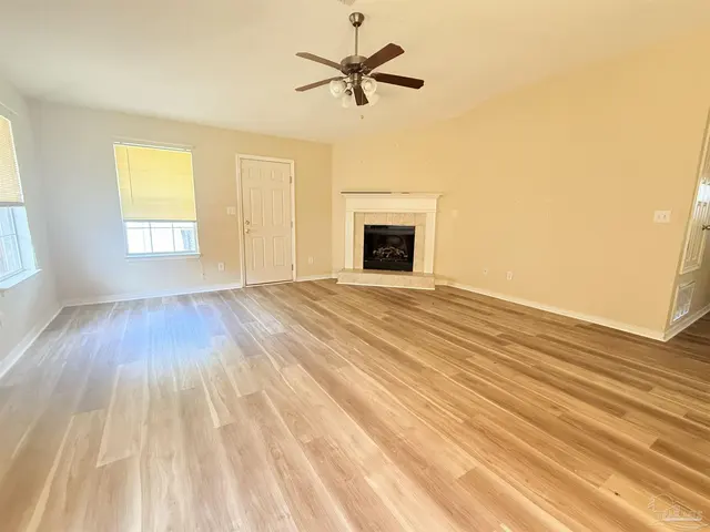 5008 Orlando Ct property photo