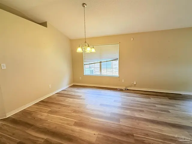 5008 Orlando Ct property photo