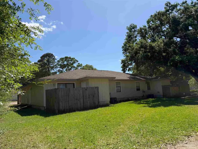 130 9 Mile Rd # 7 property photo