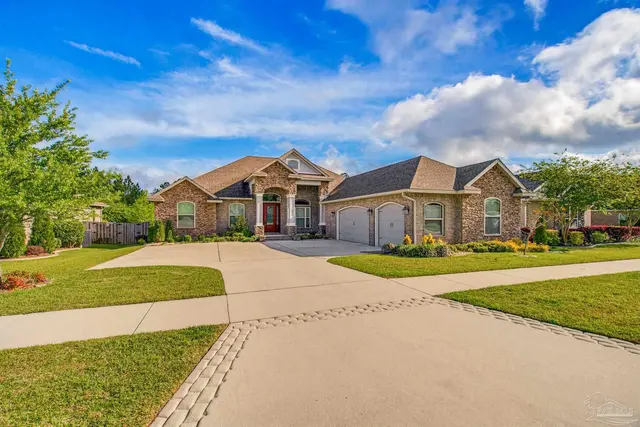 5871 Huntington Creek Blvd, Pensacola FL 32526 exterior