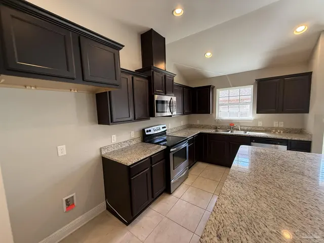 7221 Farmers Rd property photo