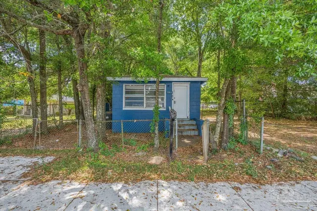 1011 Hatton St property photo