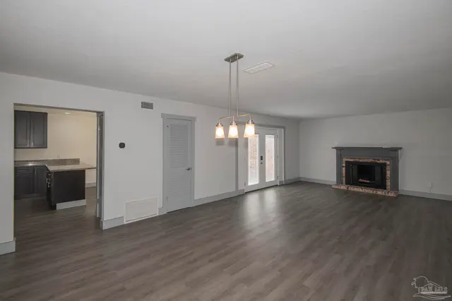 1119 & 1121 Lakeview Ave property photo